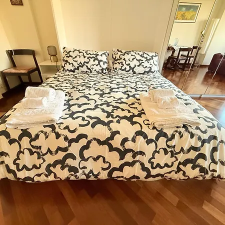 Lägenhet Elegant Studio, 20 Mins From Termini Station Rom