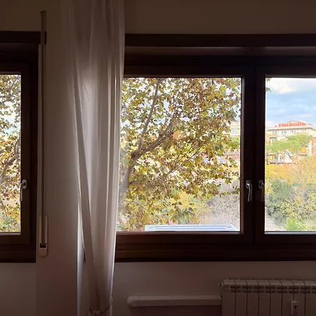 Lägenhet Elegant Studio, 20 Mins From Termini Station *